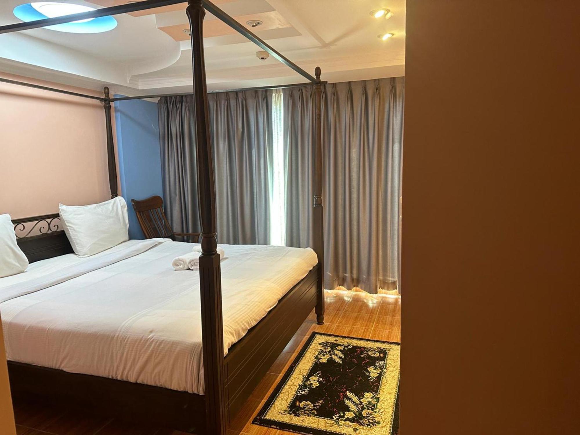 Omni Tower Sukhumvit Nana Direct Hotell Bangkok Exteriör bild